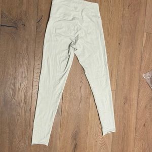 Light weight TNA leggings